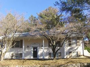 811 Sheridan Ct, Emporia, KS 66801