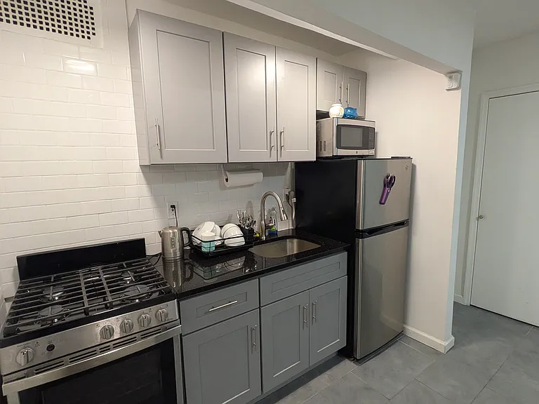 21305 75th Ave #5M — Photo 3