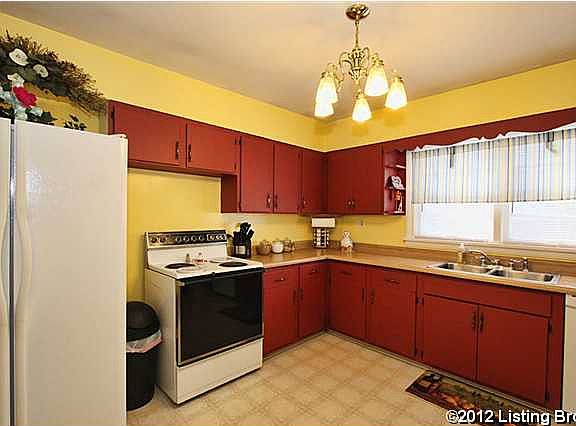 4th image of 8216 Blake Ln