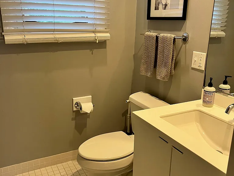 101 Briarwood Ave #B — Photo 11