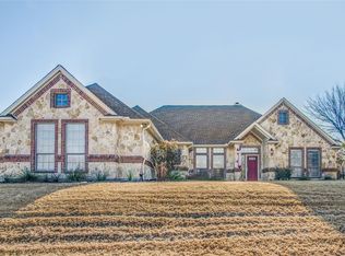 136 Forest Bend Ln, Weatherford, TX 76087