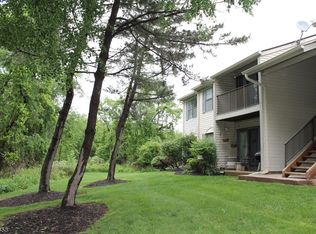63 Taylor Dr #3210, Franklin Park, NJ 08823