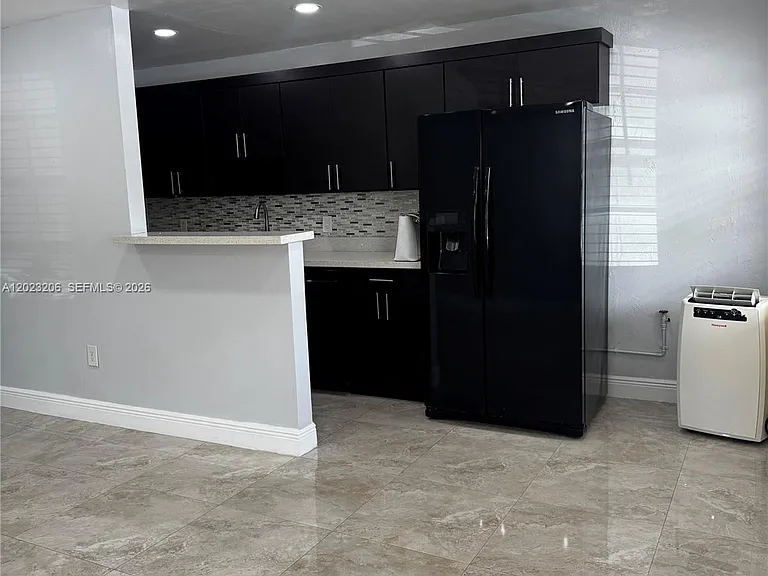 1860 Venice Park Dr #107 — Photo 3