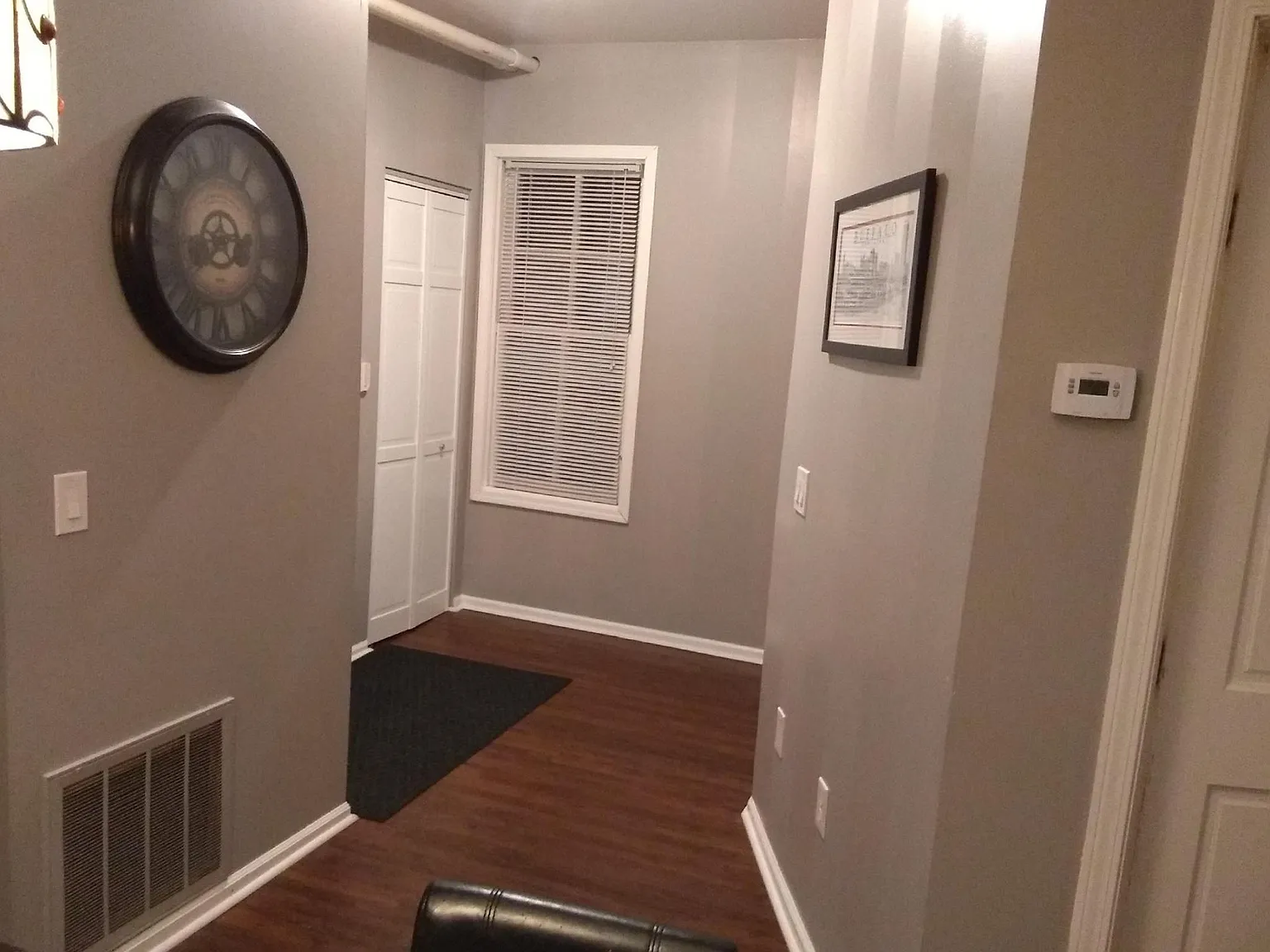 2 bed, 1250 sqft, $1,750 — Photo 2