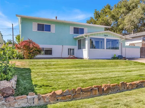 3810 Canterbury Ln, Pueblo, CO 81005