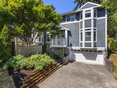 3055 49th Avenue SW, Seattle, WA, 98116