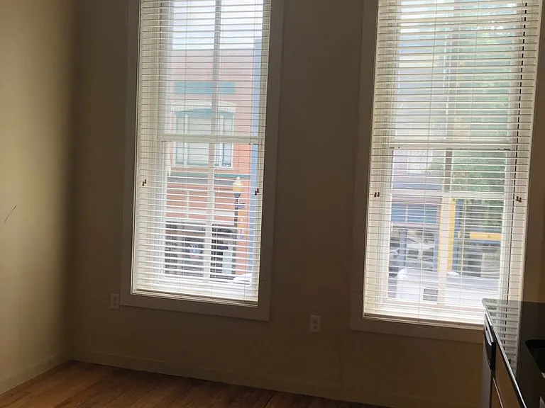 126-128 W Washington St #130 — Photo 7
