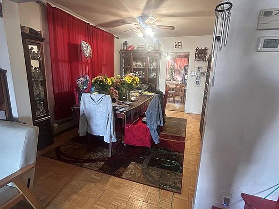 3rd image of 10935 122nd Street