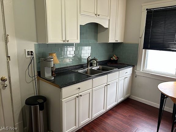 4th image of 1293 W 89th St