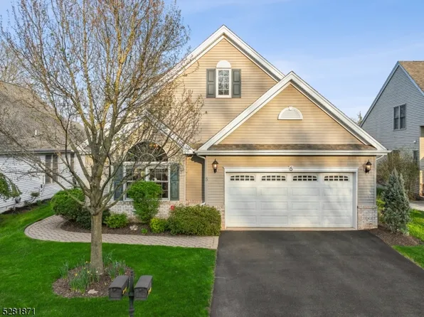 5 Jays Cor, Franklin Twp., NJ 08873