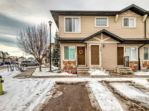 244 E Saddlebrook Point NE, Calgary, AB T3J 0G3