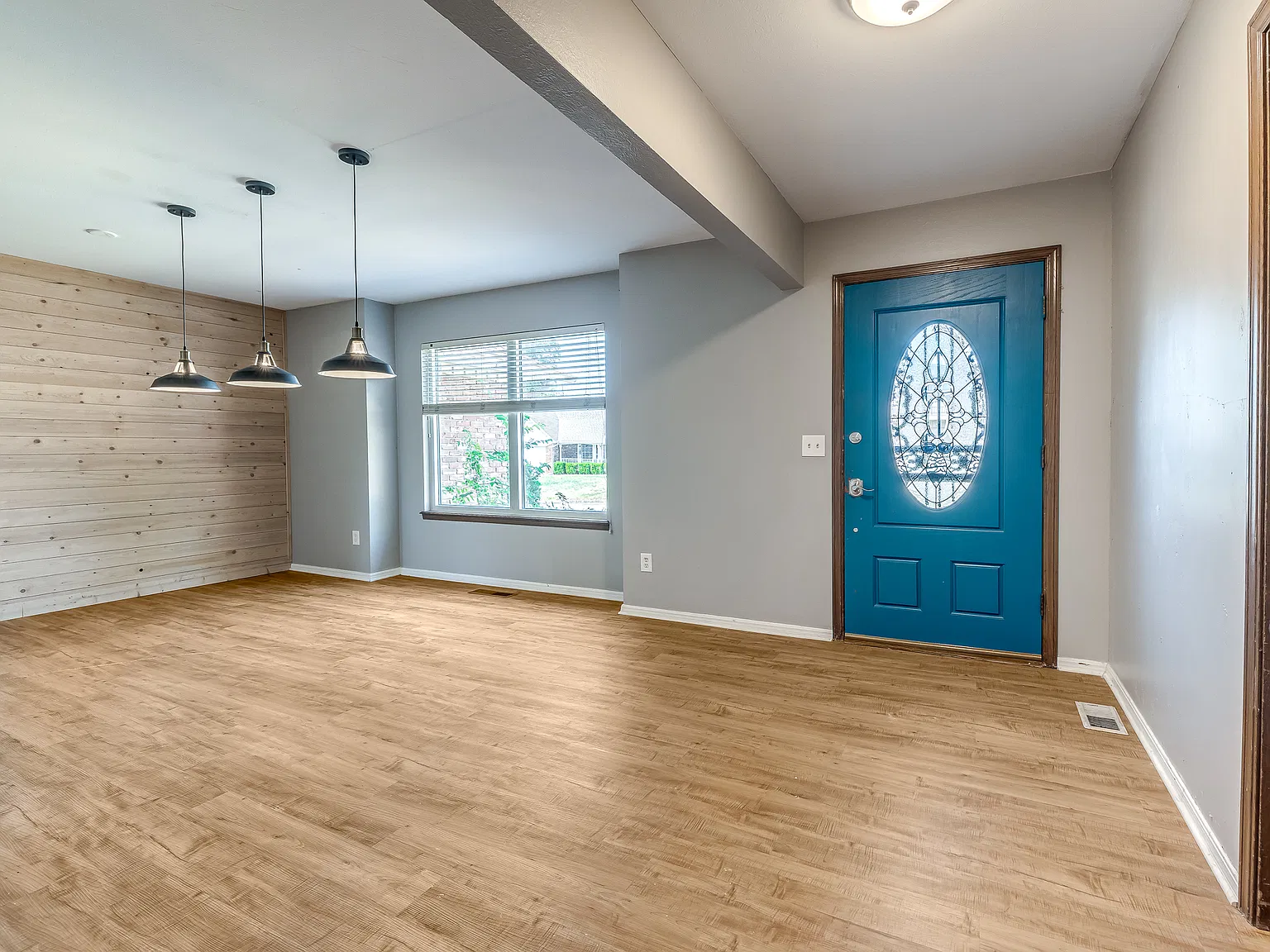 4 bed, 2036 sqft, $1,695 — Photo 4