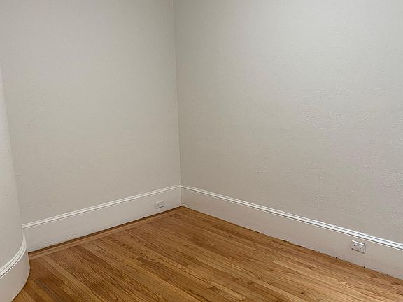 Rear Bedroom Photo 2