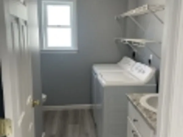 53 Oak St, Old Town, ME 04468