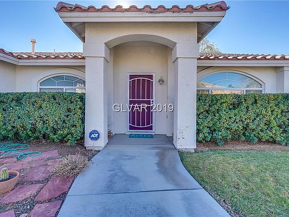 4th image of 2715 Duck Pond Ct