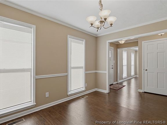 4th image of 1212 Butterwood Cir