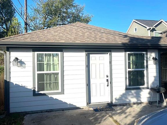 2nd image of 3807 Edison St