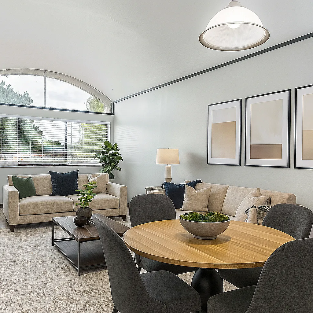 East Townhomes and Apartments — Photo 2