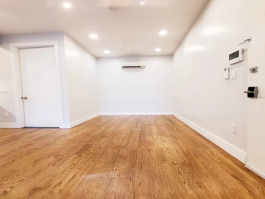 Rented by Rentall Group Inc | media 13