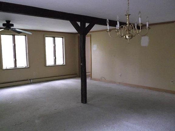 Additional Living Room