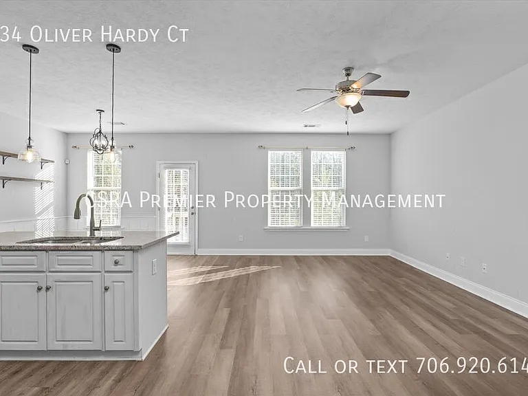 134 Oliver Hardy Ct — Photo 3