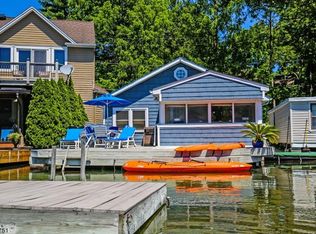 758 W Mountain Rd, Sparta, NJ 07871