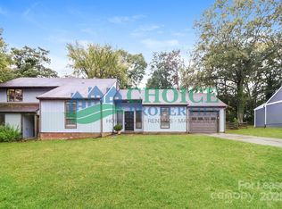 10319 Osprey Dr, Pineville, NC 28134