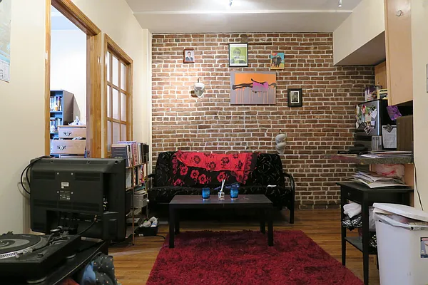 Rented by GFI Realty Services LLC | media 71