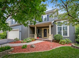 39W185 E Burnham Ln, Geneva, IL 60134
