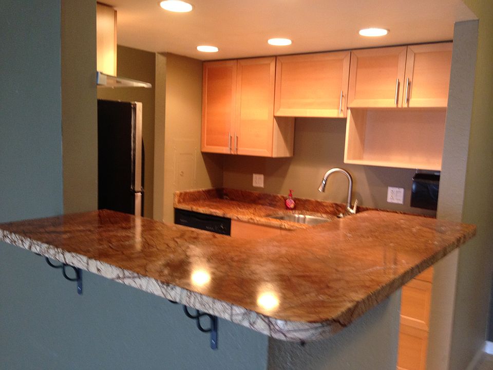 2nd image of 1 Renaissance Pl Unit 515