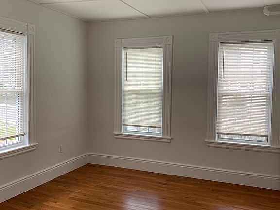4th image of 107 E Squantum St #1