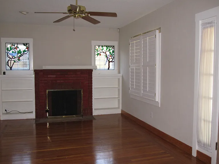 4124 U St — Photo 2