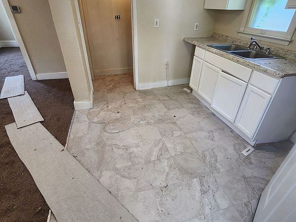2nd image of 1037 Beardsley St