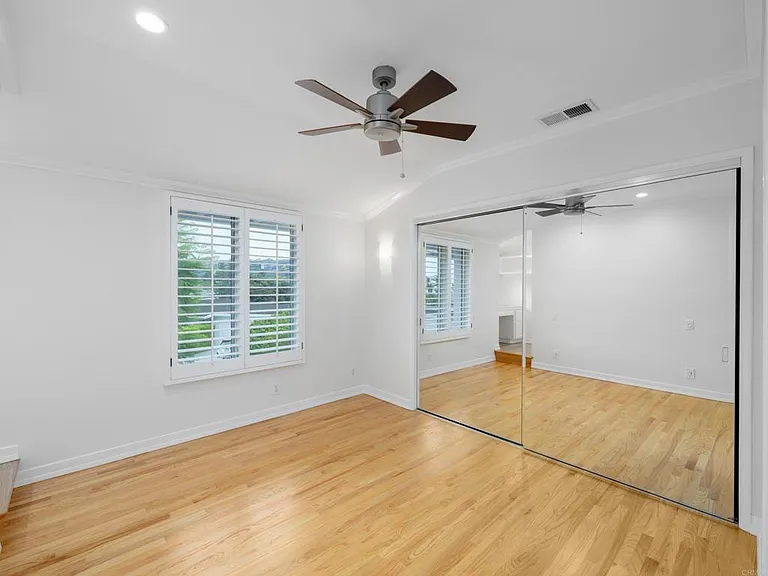 7920 Avenida Alamar — Photo 25