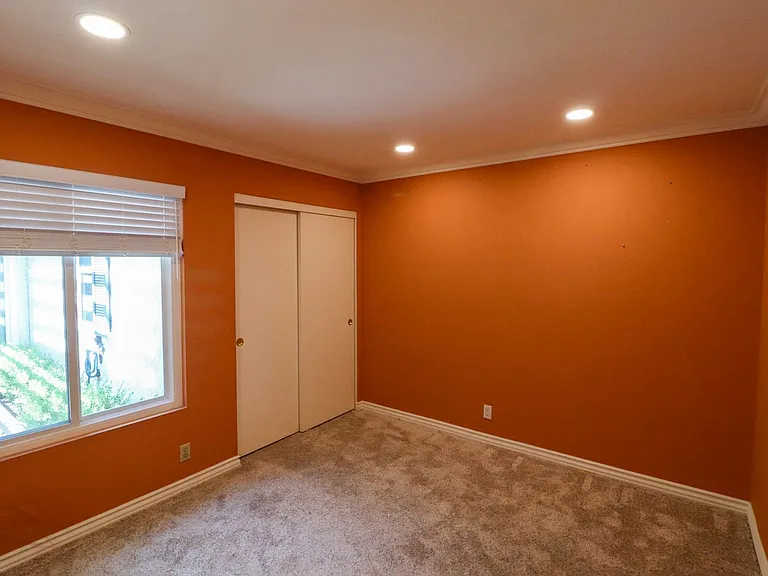 1050 Pacifica Dr — Photo 38