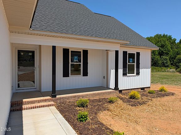 3rd image of 35 Turnberry Ct