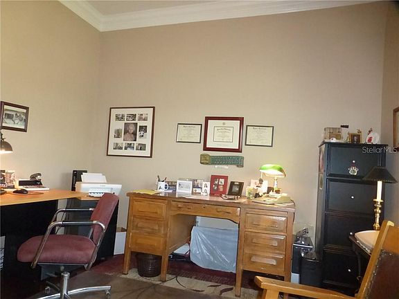 5th image of 565 Monterey St