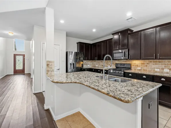 219 Myrtle Dr, Baytown, TX 77520
