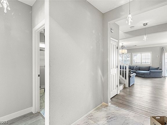 4th image of 10622 Cliff Lake St