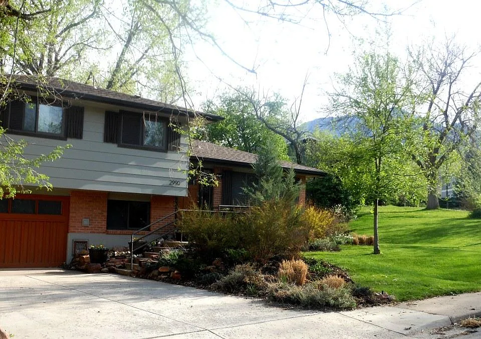 2990 Baylor Dr