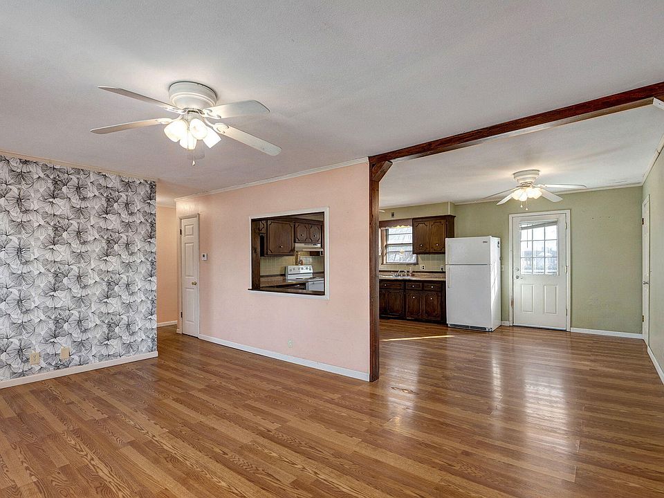 1st image of 905 E Kirby Street