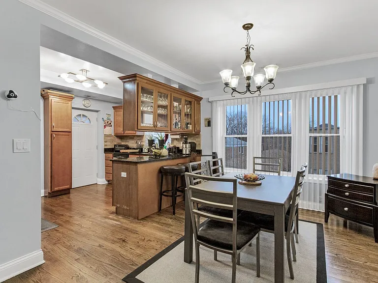 5726 N Mozart St #3B — Photo 3