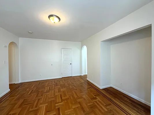 Living room, photo 7