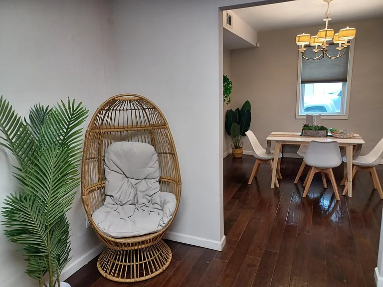 1645 Loring Dr NW — Photo 26