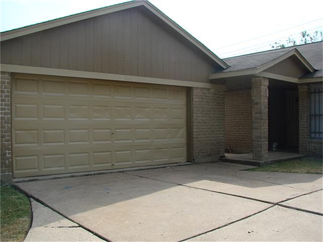 1st image of 15846 Alger Dr