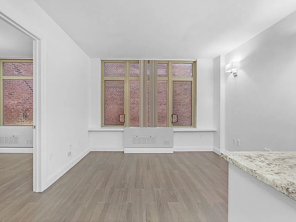 4th image of 266 3rd Ave APT 3C