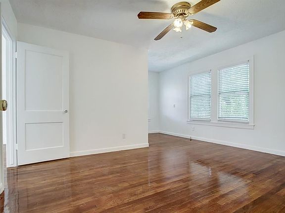 4th image of 1229 Heights Blvd Suite B