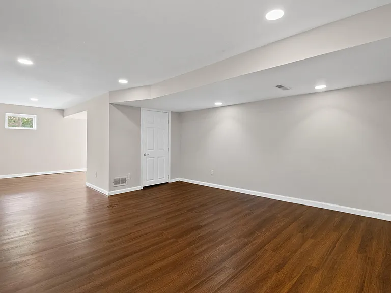 2122 Park Forest Dr — Photo 29