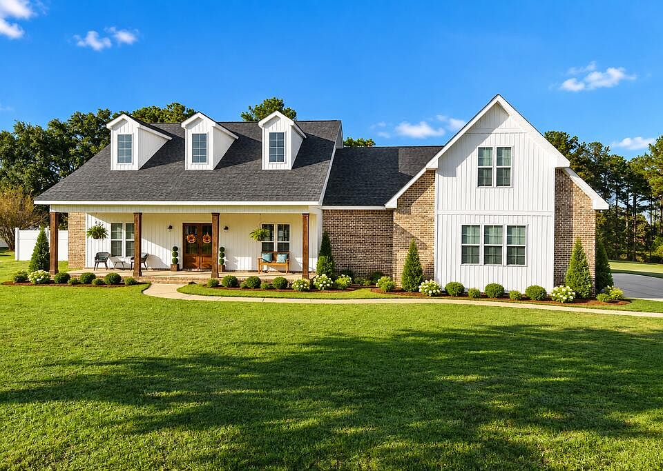 1st image of 221 Pebble Beach Dr