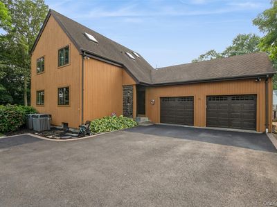 14 Sunrise Court, East Northport, NY, 11731